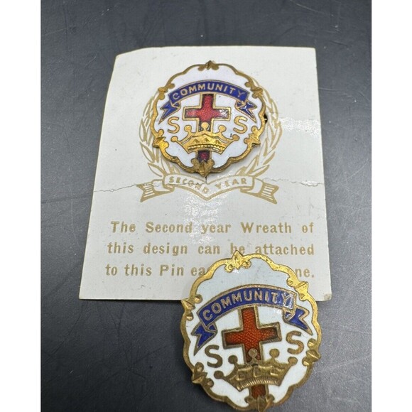 Community Enamel Lapel Pin Little's System Sunday School Lot of 2 White Gold - Picture 1 of 3